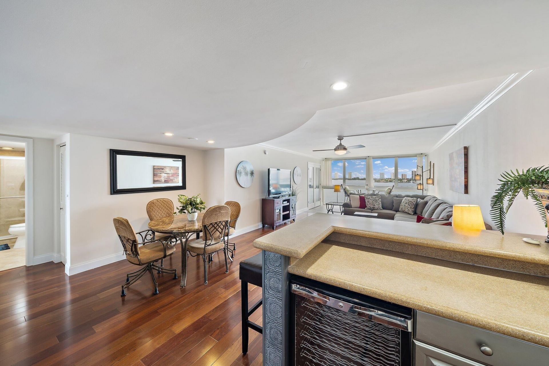 301 Lake Shore Drive, Unit 802, Lake Park, FL 33403 Photo