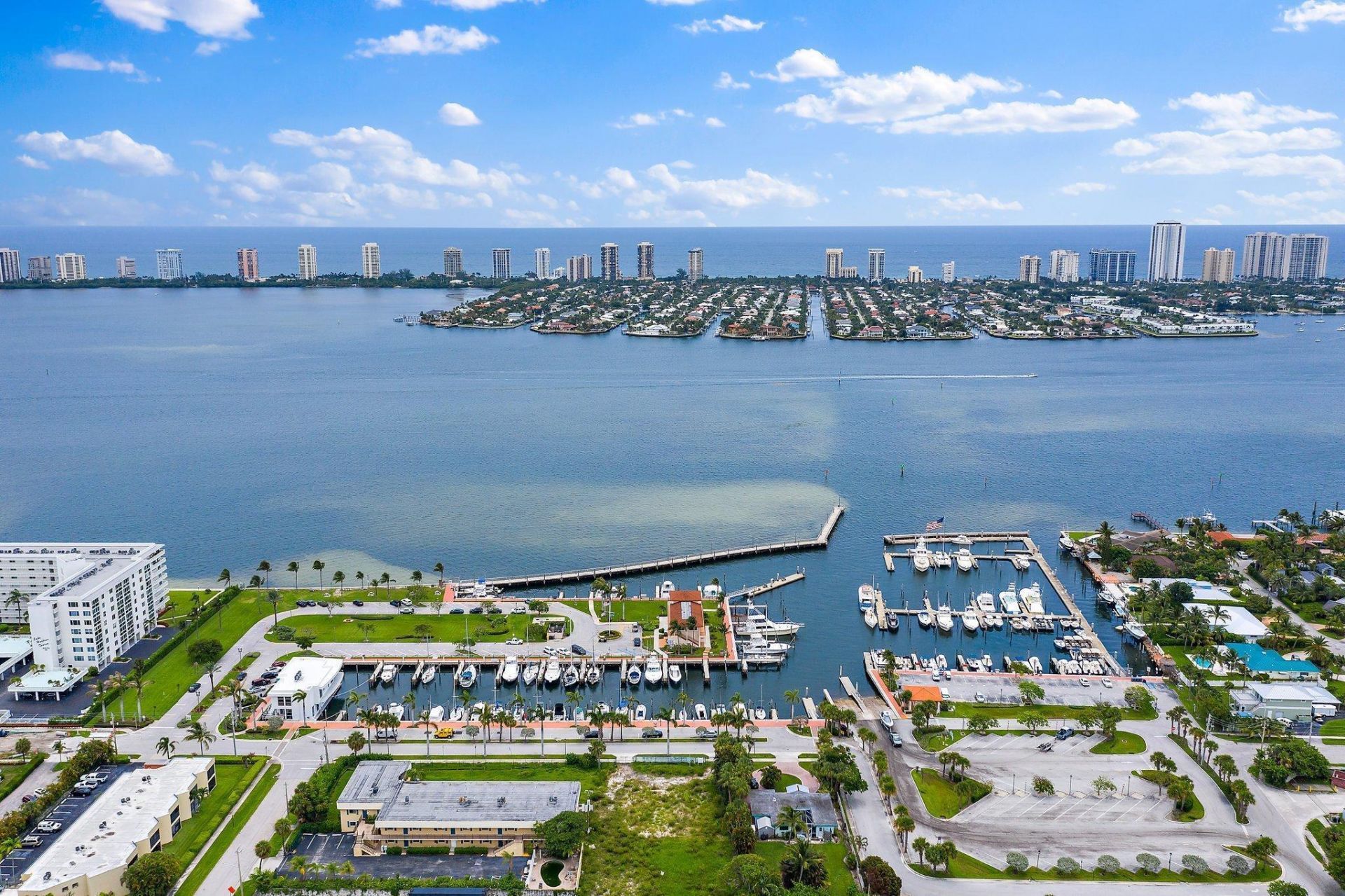 301 Lake Shore Drive, Unit 802, Lake Park, FL 33403 Photo