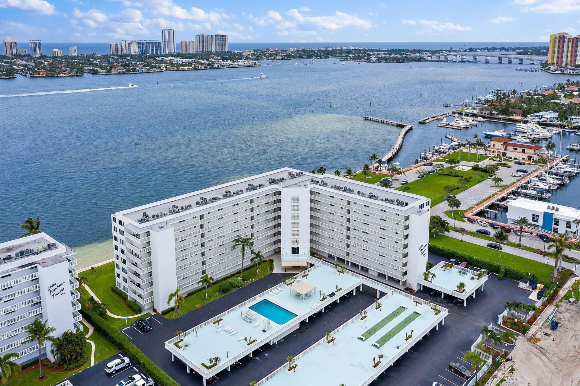 301 Lake Shore Drive, Unit 802, Lake Park, FL 33403 Photo
