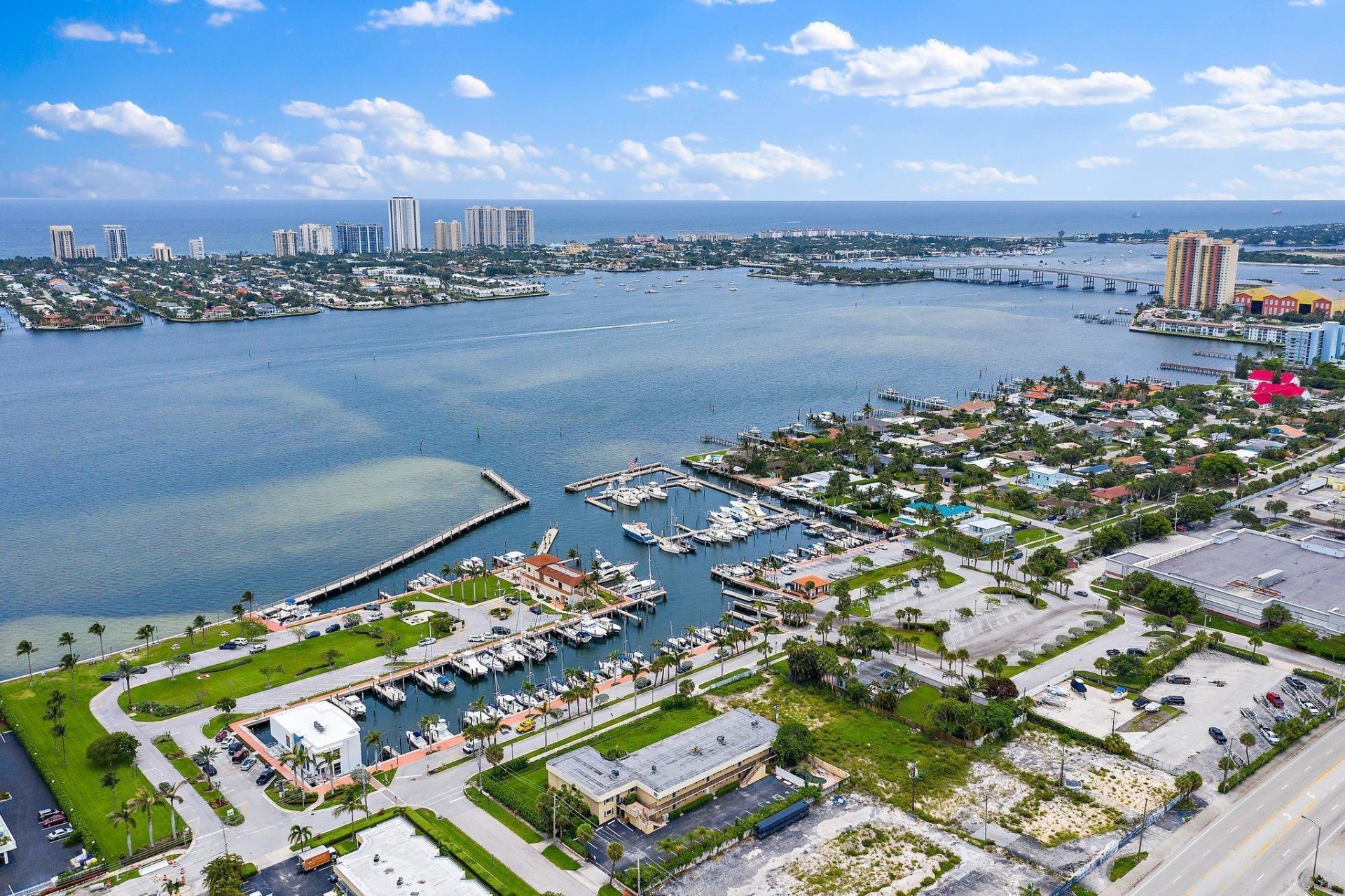 301 Lake Shore Drive, Unit 802, Lake Park, FL 33403 Photo