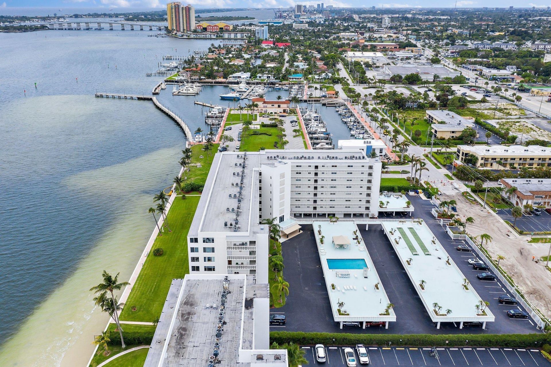 301 Lake Shore Drive, Unit 802, Lake Park, FL 33403 Photo
