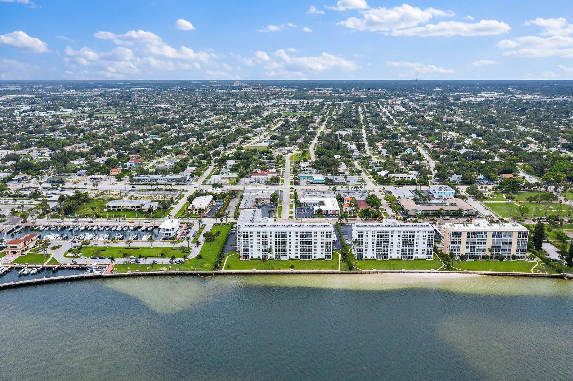 301 Lake Shore Drive, Unit 802, Lake Park, FL 33403 Photo