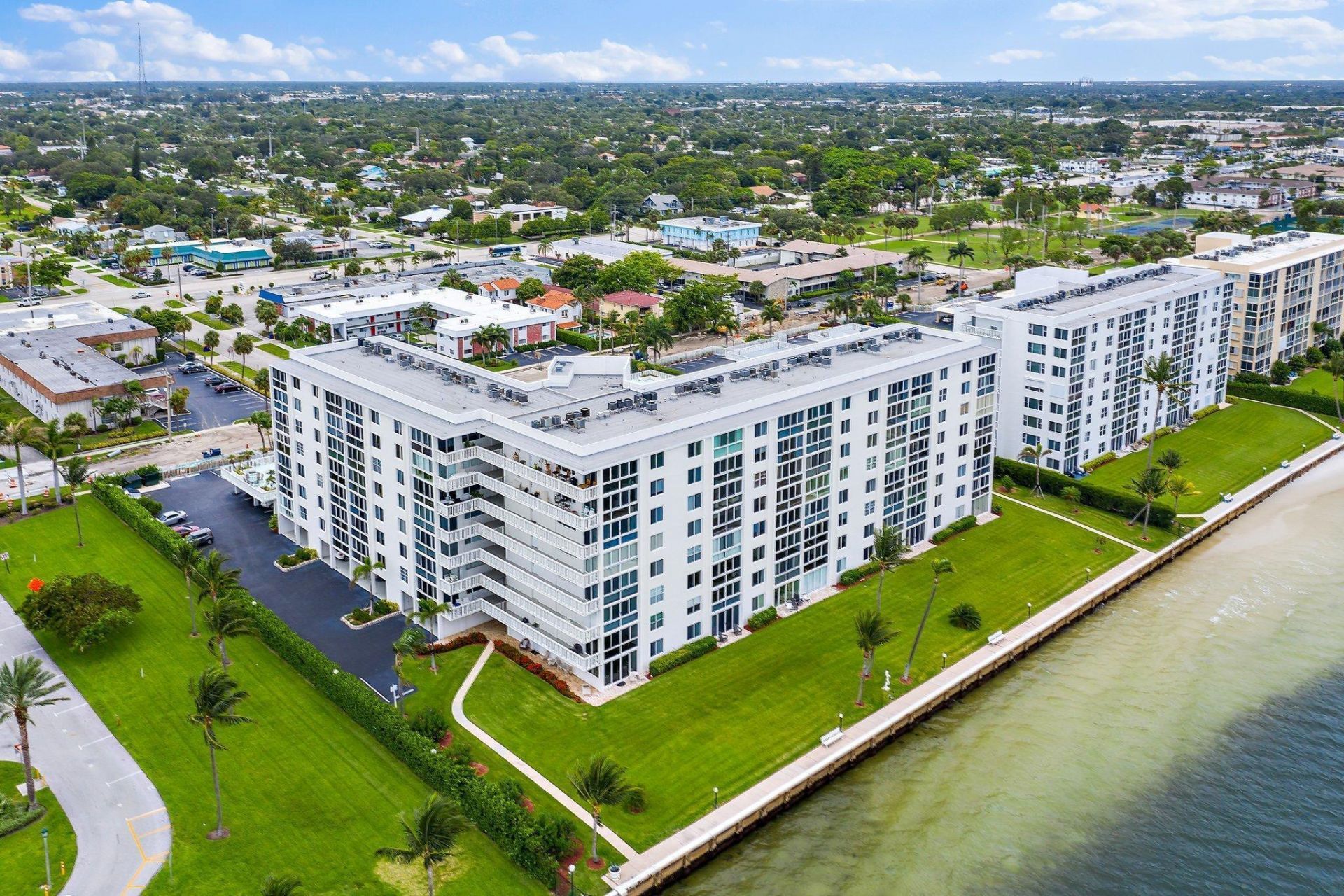 301 Lake Shore Drive, Unit 802, Lake Park, FL 33403 Photo