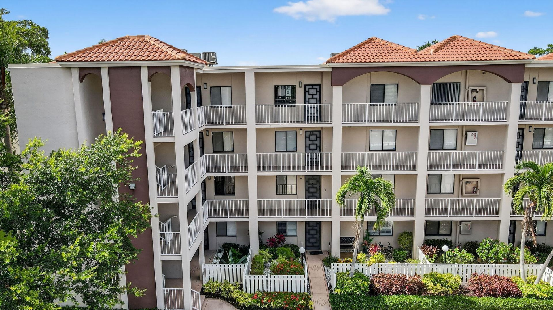 6193 Pointe Regal Circle, Unit 402, Delray Beach, FL 33484 Photo