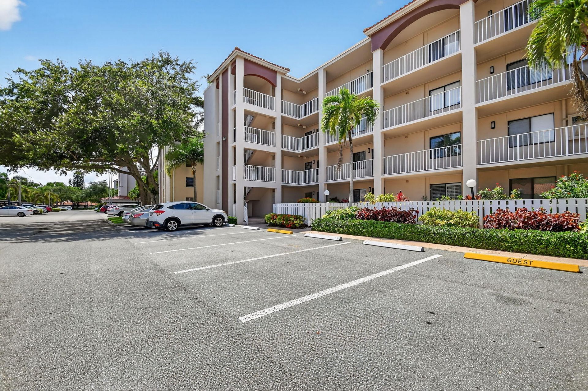 6193 Pointe Regal Circle, Unit 402, Delray Beach, FL 33484 Photo