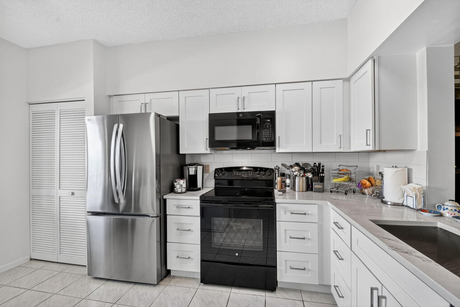 6193 Pointe Regal Circle, Unit 402, Delray Beach, FL 33484 Photo