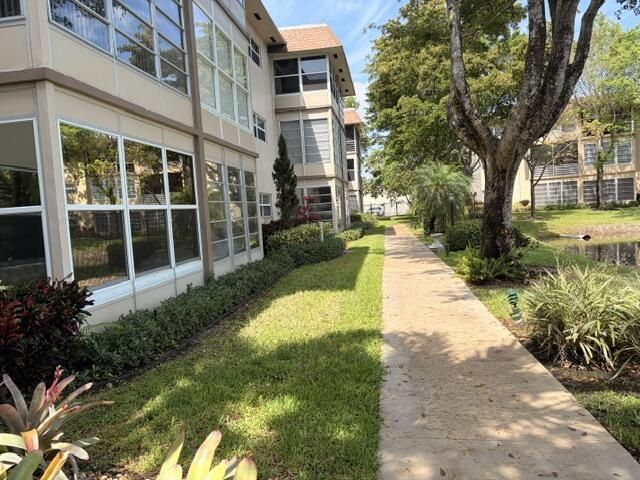 5103 NW 35th Street, Unit 401, Lauderdale Lakes, FL 33319 Photo