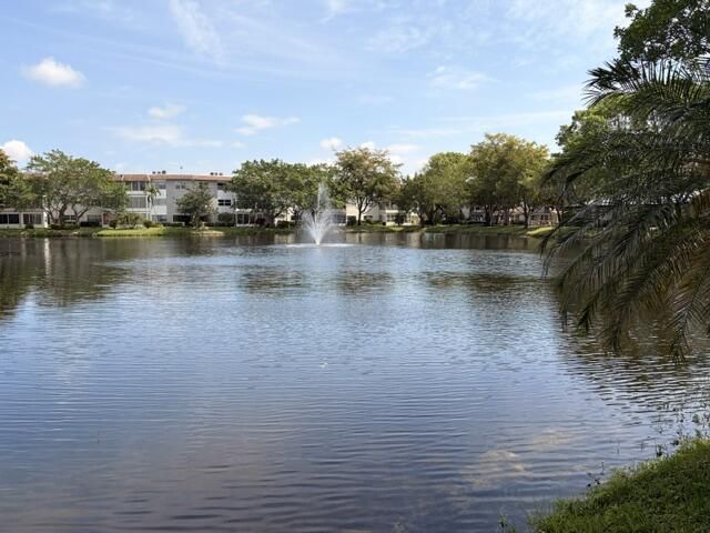 5103 NW 35th Street, Unit 401, Lauderdale Lakes, FL 33319 Photo
