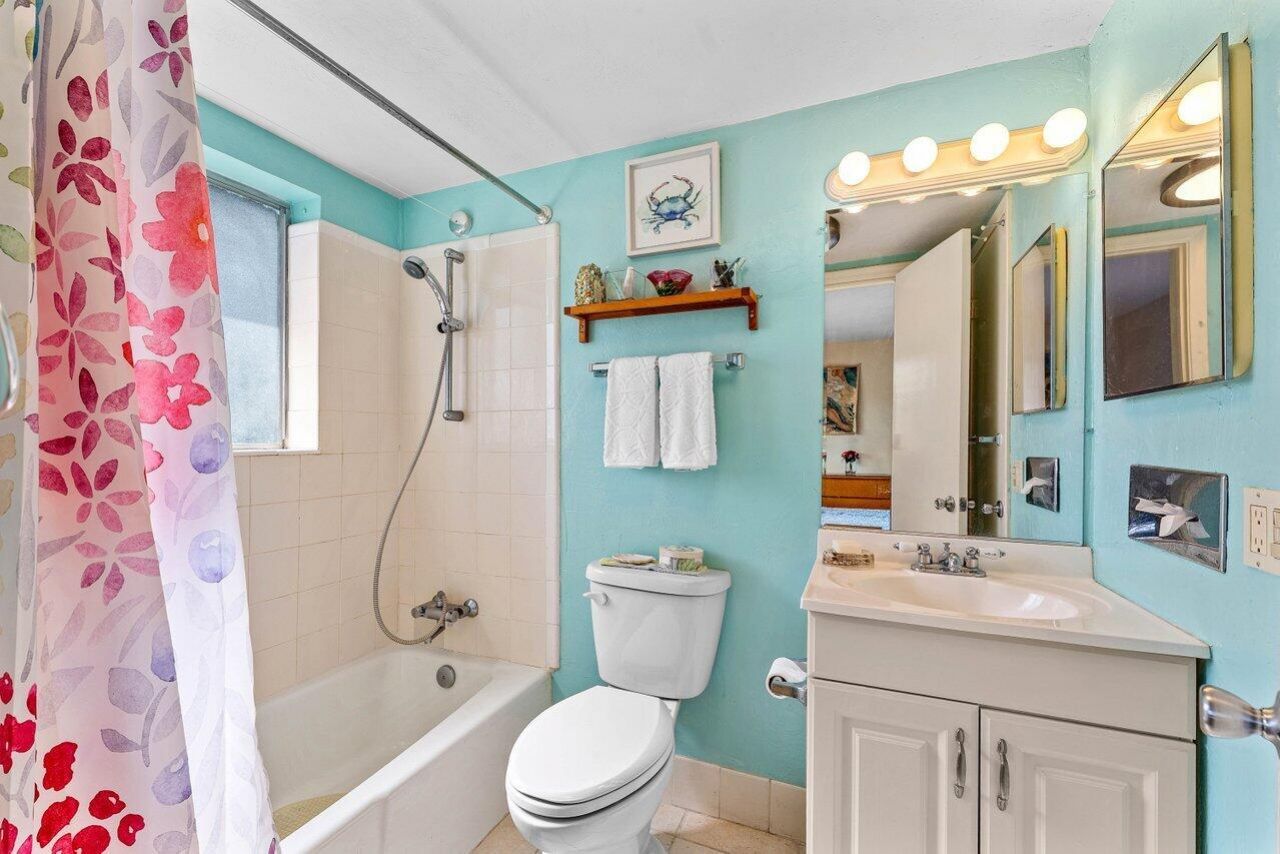 3280 Cynthia Lane, Unit 214, Lake Worth Beach, FL 33461 Photo
