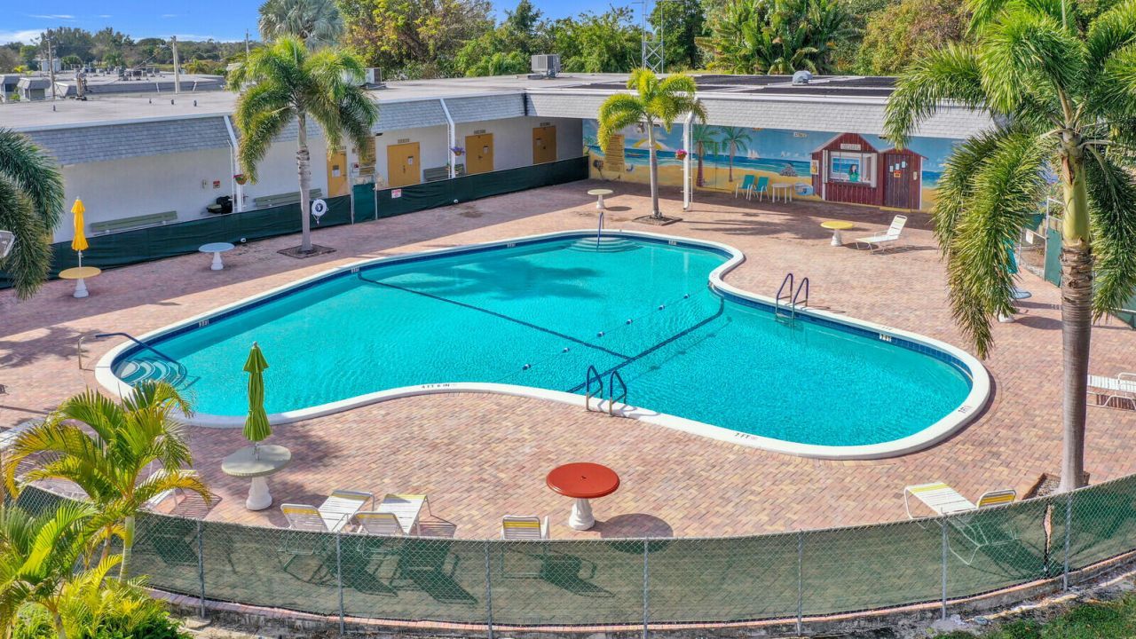 3280 Cynthia Lane, Unit 214, Lake Worth Beach, FL 33461 Photo