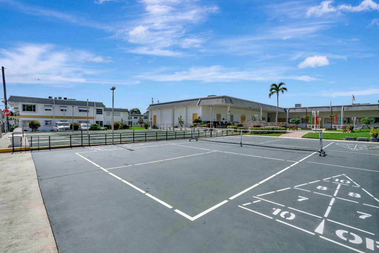 3280 Cynthia Lane, Unit 214, Lake Worth Beach, FL 33461 Photo