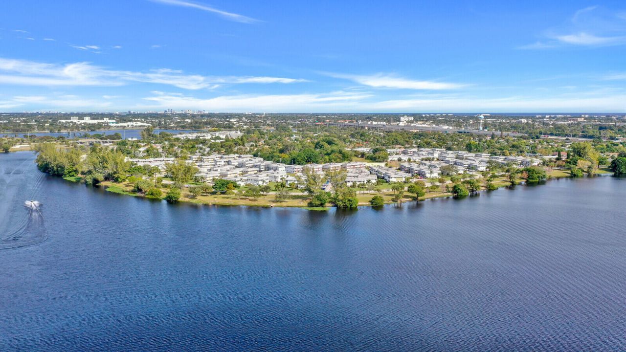 3280 Cynthia Lane, Unit 214, Lake Worth Beach, FL 33461 Photo