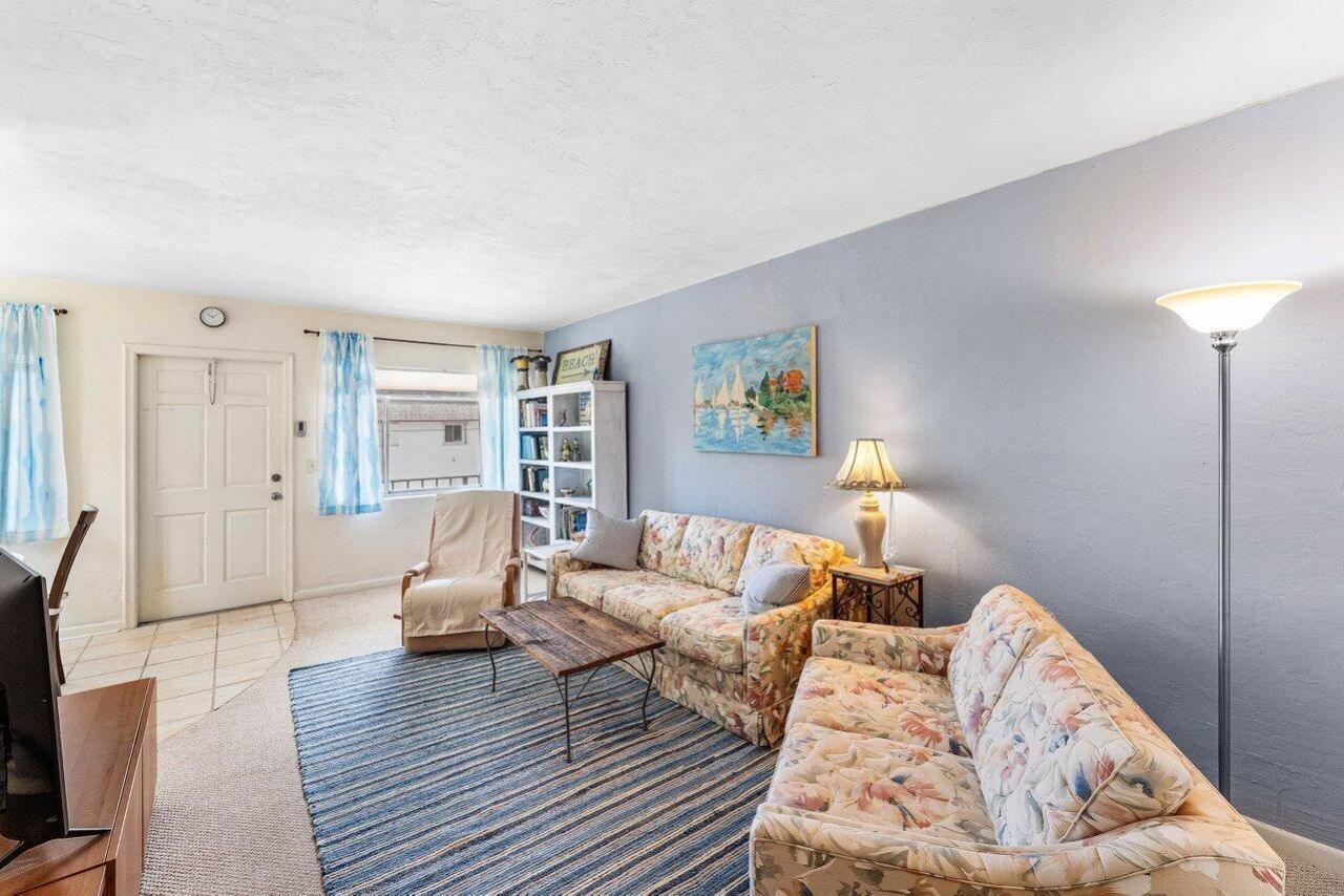 3280 Cynthia Lane, Unit 214, Lake Worth Beach, FL 33461 Photo