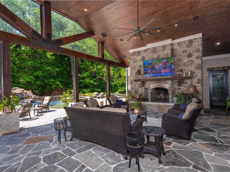Property Image 28