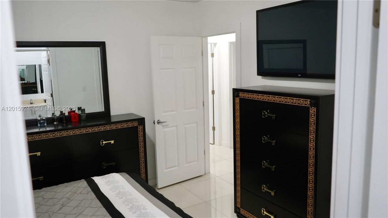 2249 NW 66th St, Unit 2249, Miami, FL 33147 Photo