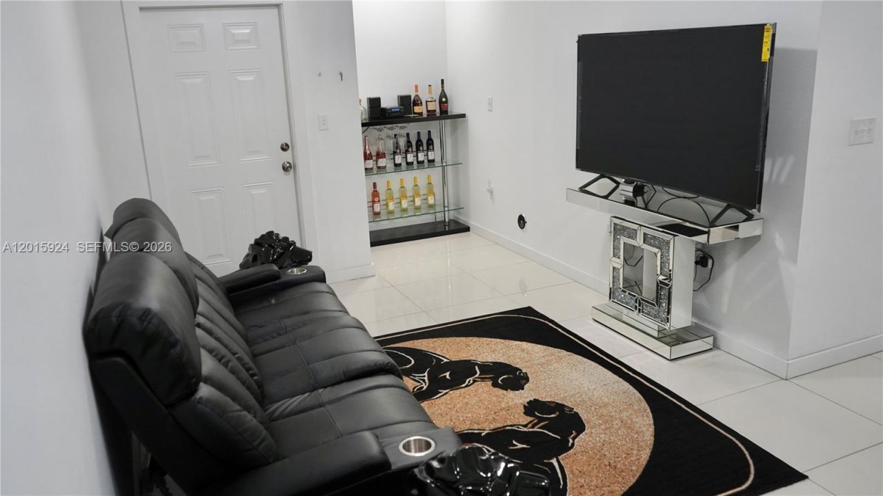 2249 NW 66th St, Unit 2249, Miami, FL 33147 Photo