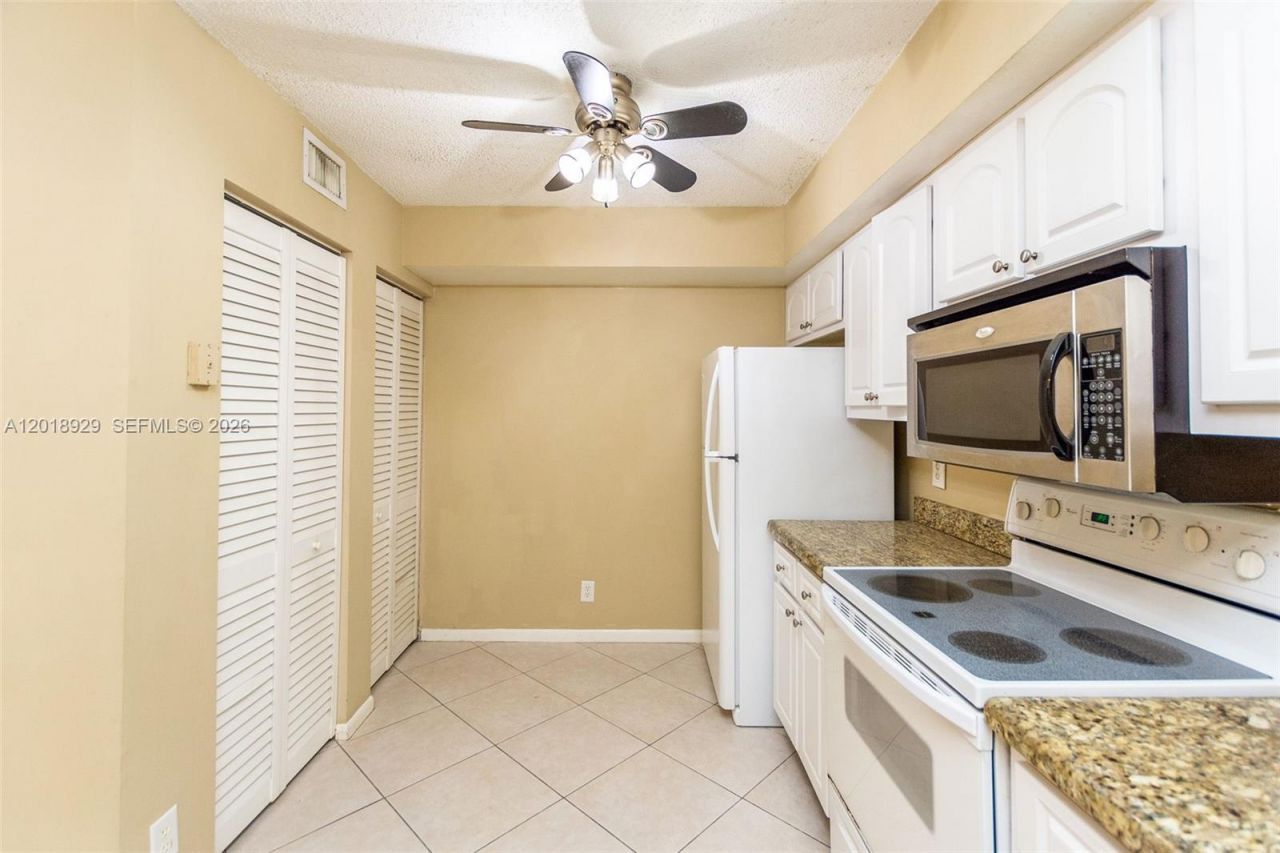 5721 Riverside Dr , Unit 202B5, Coral Springs, FL 33067 Photo