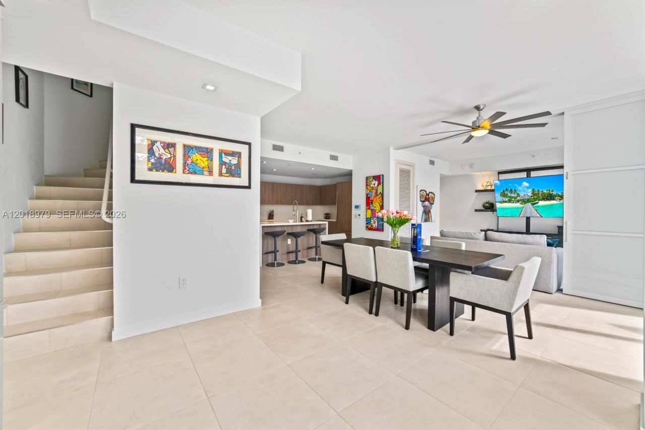 401 N Birch Rd, Unit TH2, Fort Lauderdale, FL 33304 Photo