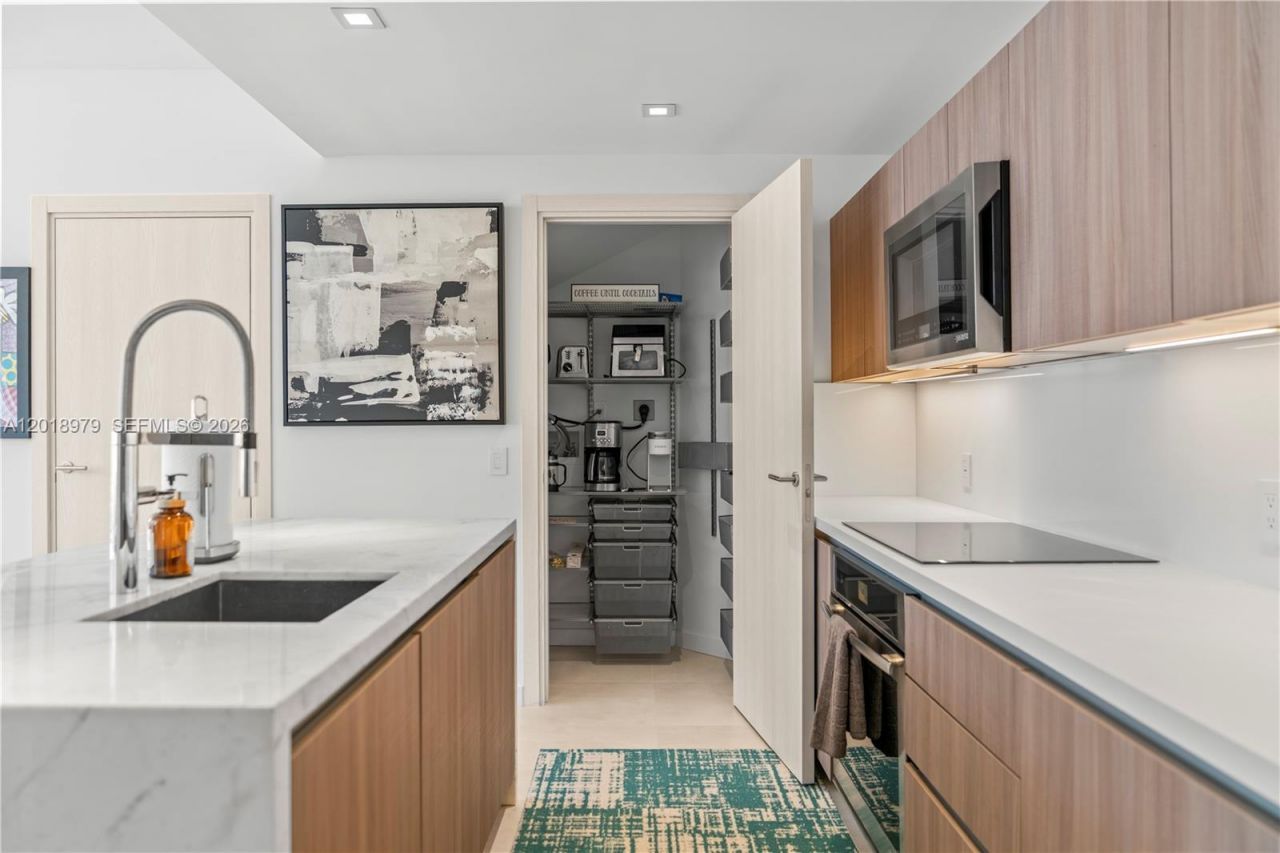 401 N Birch Rd , Unit TH2, Fort Lauderdale, FL 33304 Photo