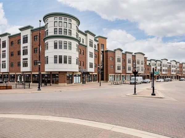 843 Quarry Road, Unit 318, Coralville, IA 52241