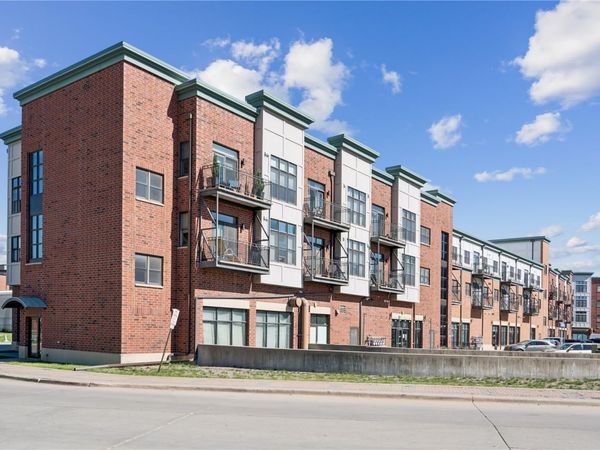 843 Quarry Road, Unit 318, Coralville, IA 52241