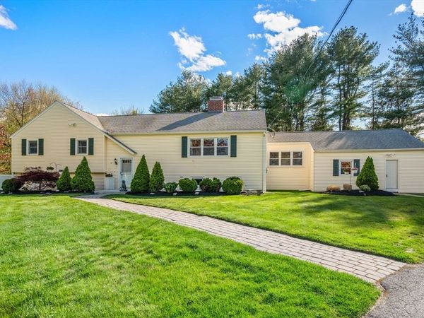 13 Pinecrest Road, Andover, MA 01810
