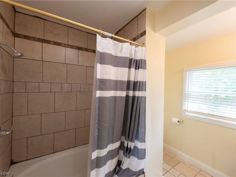 1263 Newton Street, Akron, OH 44305 Photo 17