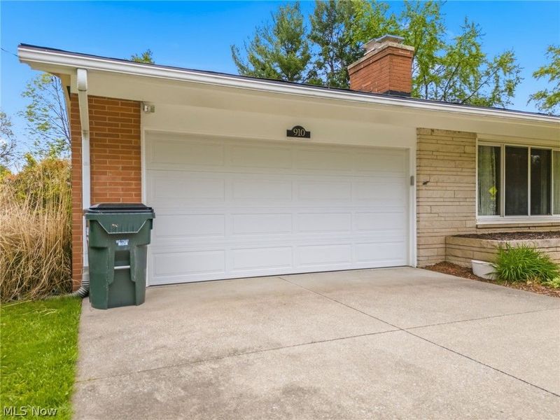 910 Marquardt Avenue NW, North Canton, OH 44720 Photo 4