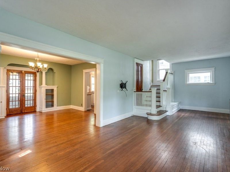 3255 Hyde Park Avenue , Cleveland Heights, OH 44118 Photo 5