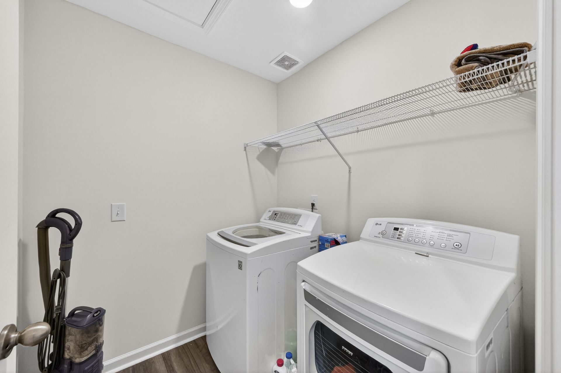 575 Polaris Way Photo 18