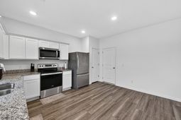 575 Polaris Way photo 4