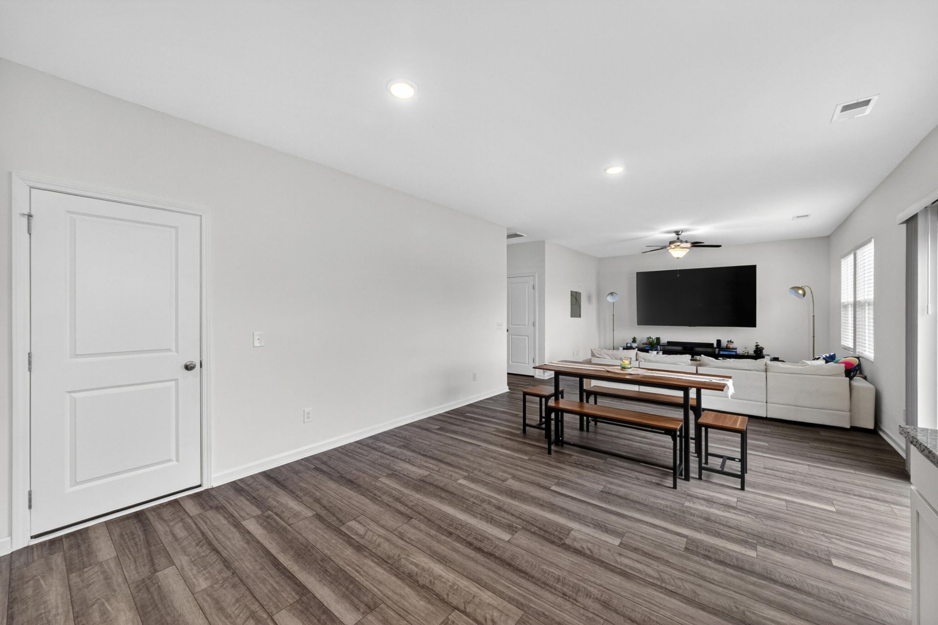 575 Polaris Way Photo 7