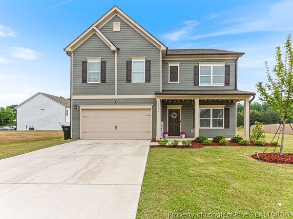 1622 Old Barn Road , Fayetteville, NC 28312