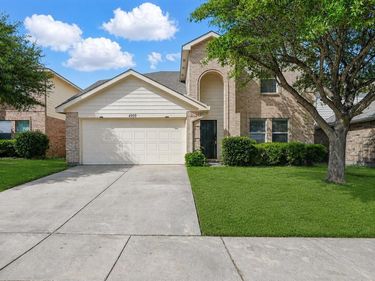 4909 Wildcreek Way, Fort Worth, TX 76179