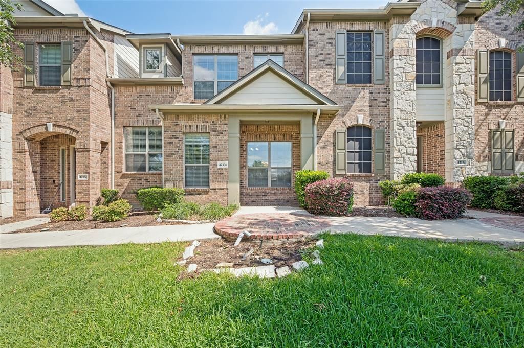 4213 Swan Forest Drive, Unit B, Carrollton, TX 75010 Main Photo