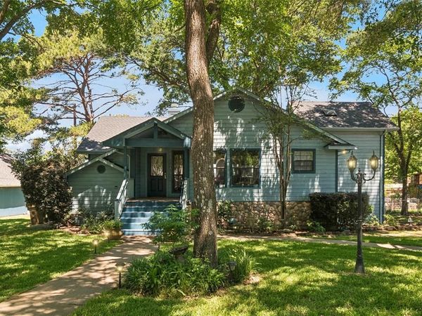 118 Lancelot Drive , Mabank, TX 75156