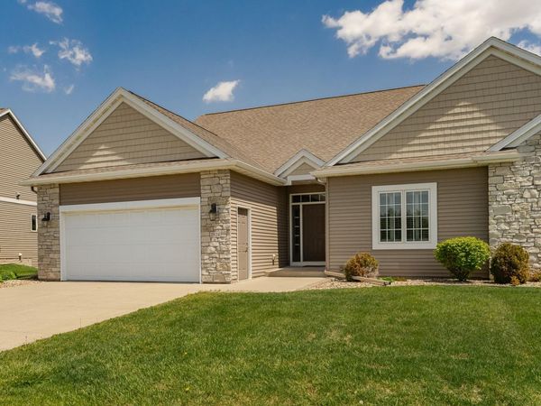 2824 Ivory Road NE, Rochester, MN 55906