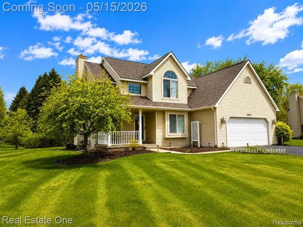 6692 Goldwin Drive, Green Oak Twp, MI 48116