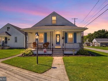 110 FAME AVENUE, HANOVER, PA 17331