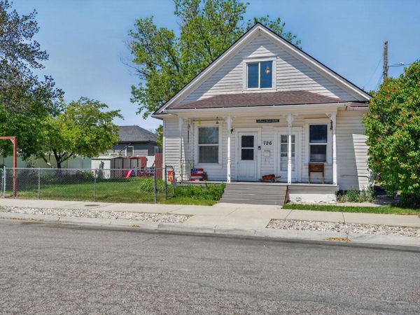 726 E HAYDEN, Pocatello, ID 83201