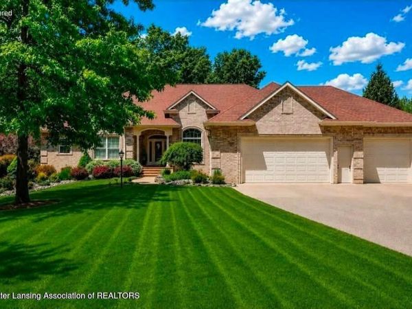 1800 Wilderness Drive, DeWitt, MI 48820