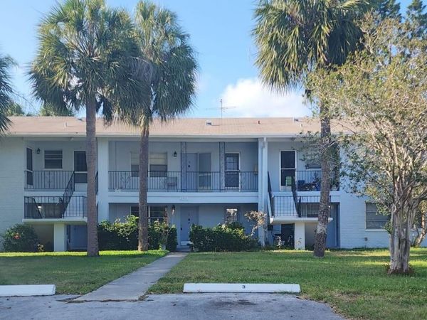 2501 RENATTA DRIVE , Unit 1, BELLEAIR BLUFFS, FL 33770