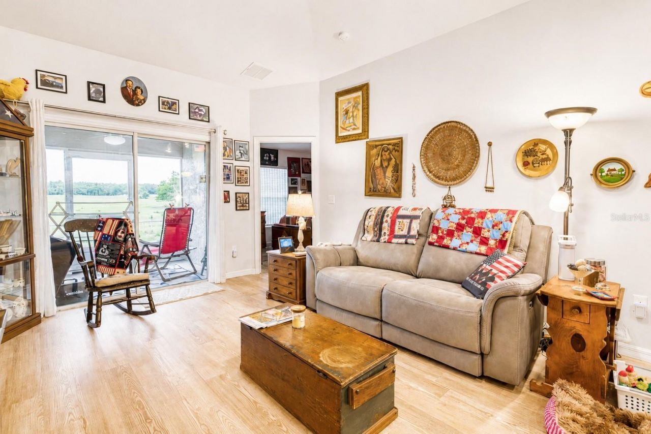 10541 S Drew Bryant Circle , Floral City, FL 34436 Photo