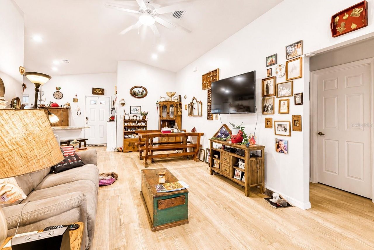 10541 S Drew Bryant Circle , Floral City, FL 34436 Photo