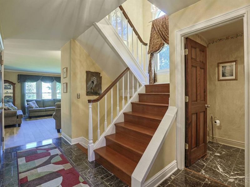 1081 Oysterbay Drive, Anderson Twp, OH 45255 Photo 5