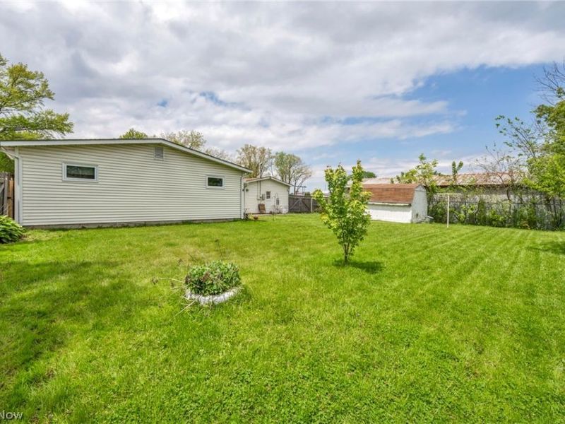 160 Boston Avenue, Elyria, OH 44035 Photo 35