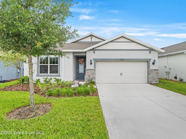 2209 Canopy Terrace Boulevard, DeLand, FL 32724