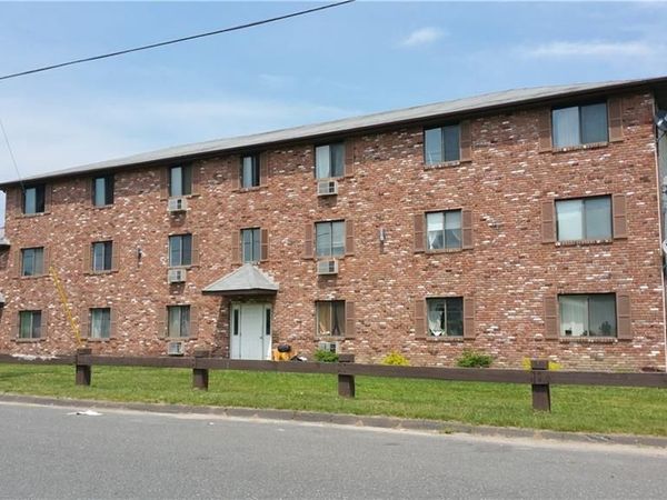 130 Woodglen , Unit 9, Waterbury, CT 06705