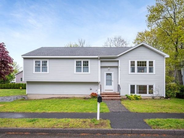 7 Nells Pond Rd, Lynn, MA 01904