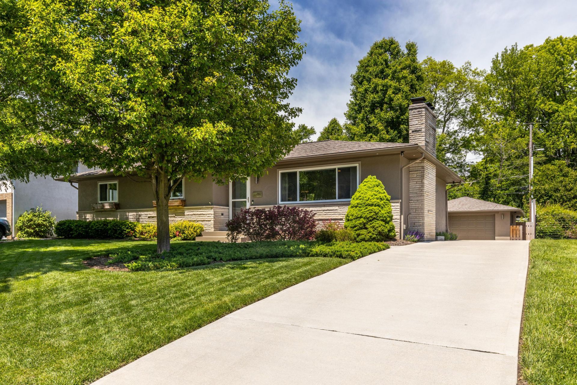 2832 Alder Vista Drive, Columbus, OH 43231 Main Photo